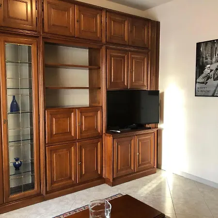 Casa Rondo' Daire Alba (Piedmont)